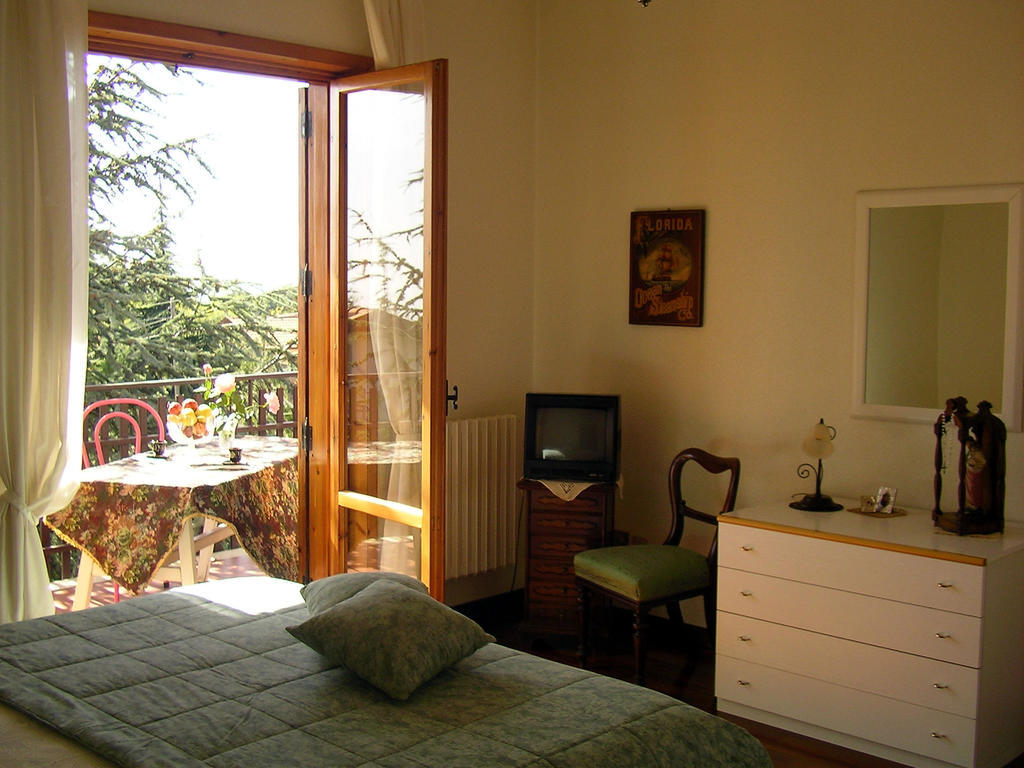 Villa Caterina B&B Pedara Pokoj fotografie